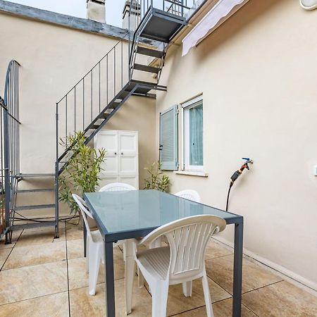 The Roof Apartment - Citycenter - By Host4U Pavia Exteriér fotografie