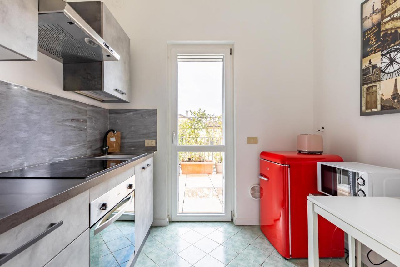 The Roof Apartment - Citycenter - By Host4U Pavia Exteriér fotografie